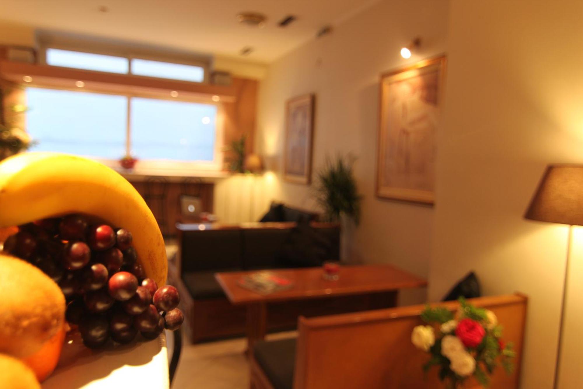 Achillion Hotel Атина Екстериор снимка