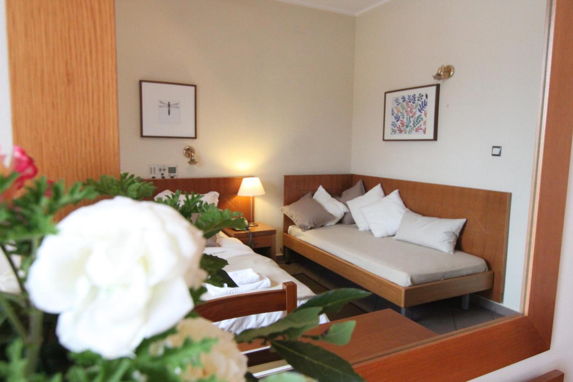 Achillion Hotel Атина Екстериор снимка