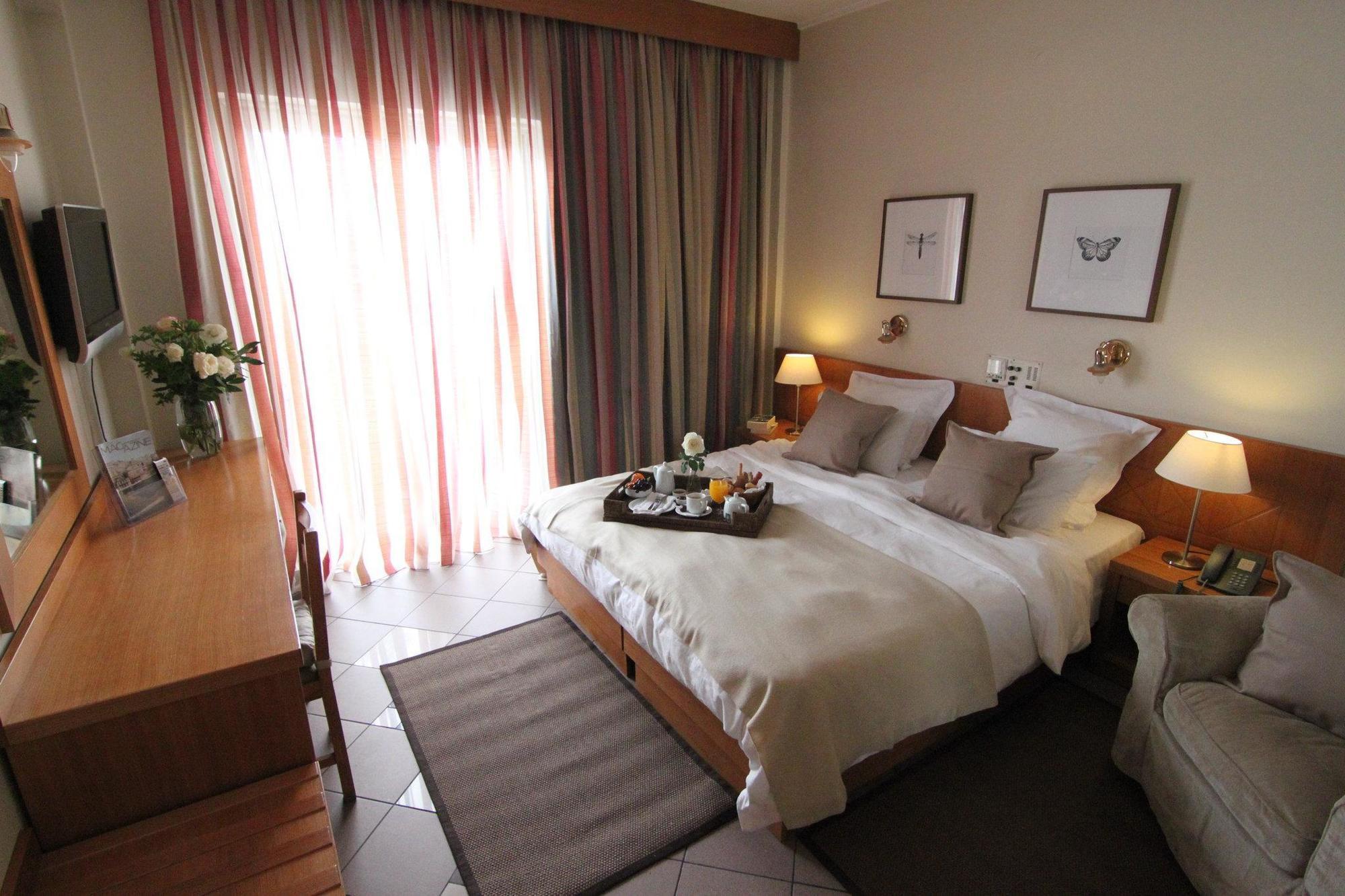 Achillion Hotel Атина Екстериор снимка